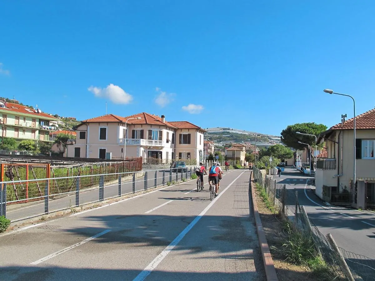 Apartment Pieds Dans L'Eau By Interhome Riva Ligure